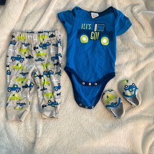 brand-new cutie pie onesie set.
